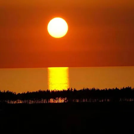 Relaxing Seaside Getaway Сasa de vacaciones Darłowo