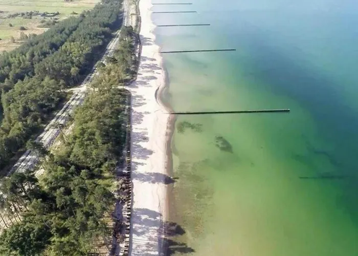 Relaxing Seaside Getaway Сasa de vacaciones Darłowo